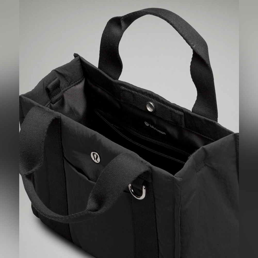 NWOT Lululemon Boxy Mini Tote Bag, 4.5L, Black